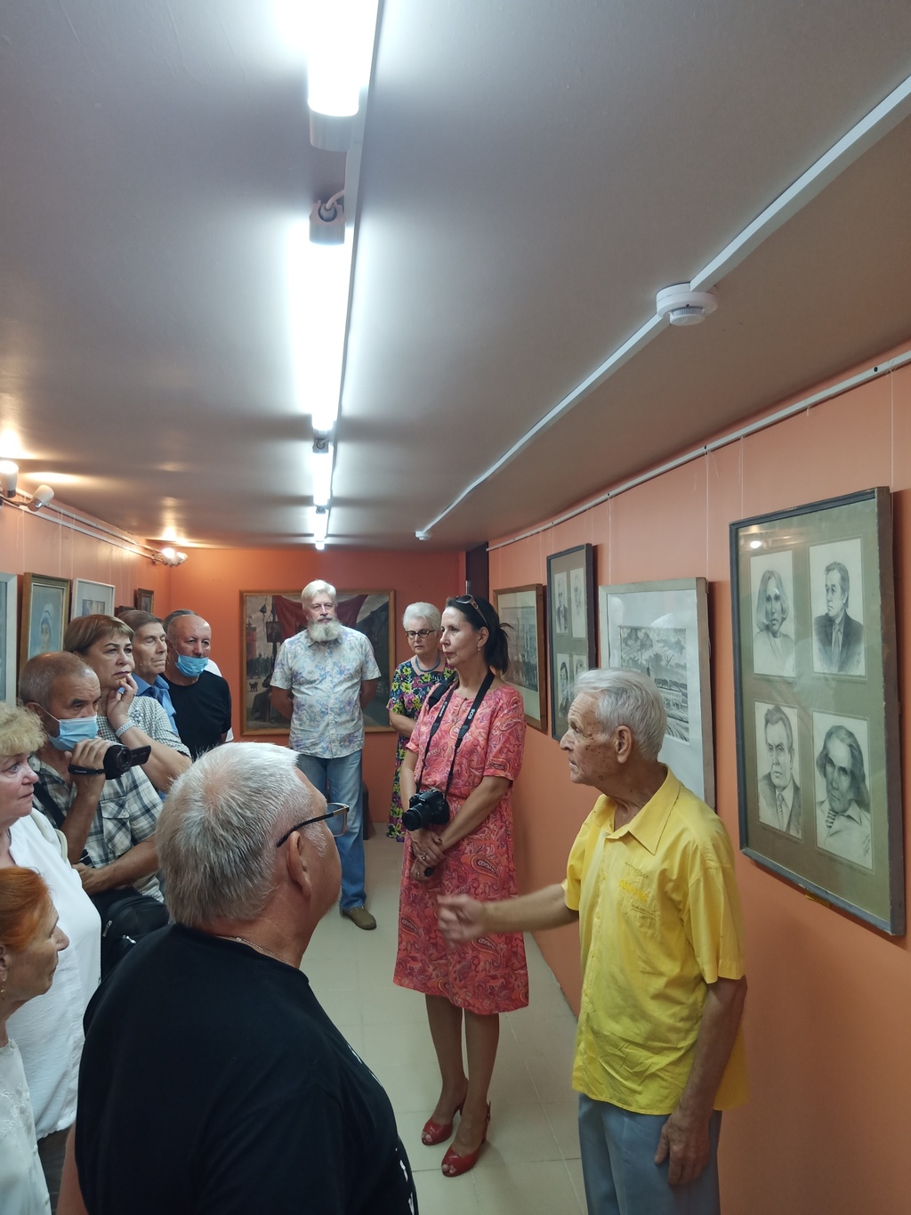 В музее открылась выставка, посвященная 65-летию творческой деятельности художника Александра Алферова