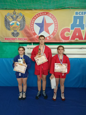 Кузнецкие самбисты успешно выступили на соревнованиях в Петровске и Заречном