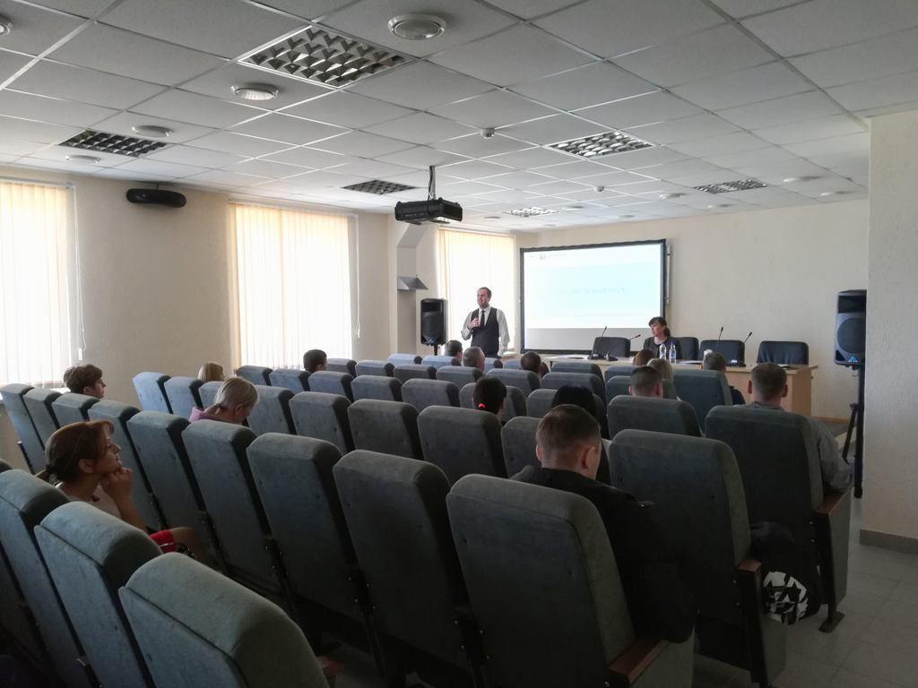 Для кузнечан провели семинар по вопросам государственной помощи на основании социального контракта 