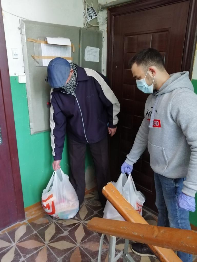 Волонтеры Кузнецка активно помогают жителям города в период пандемии