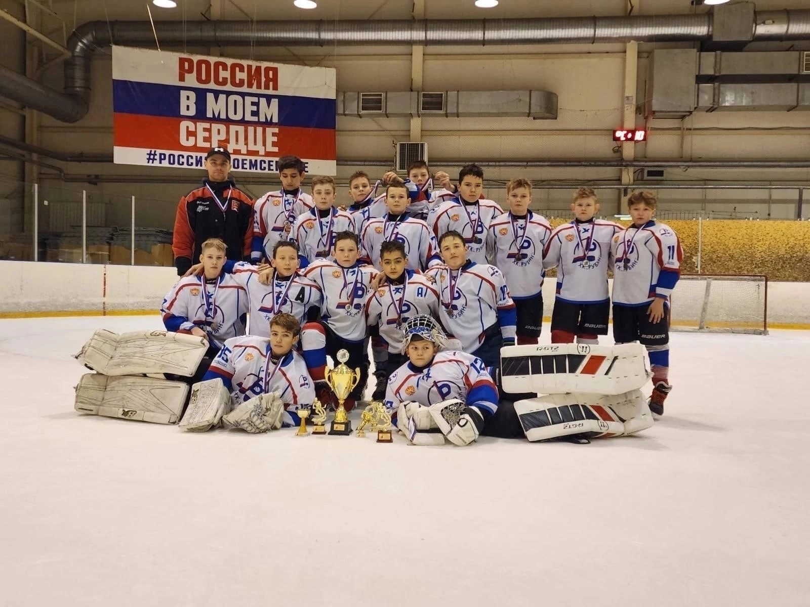 Очередной успех кузнецких хоккеистов