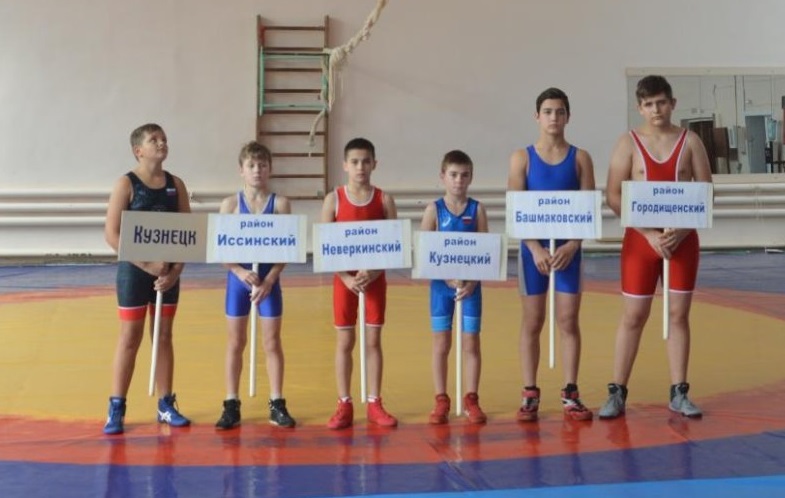 Кузнецкие борцы - чемпионы области по вольной борьбе