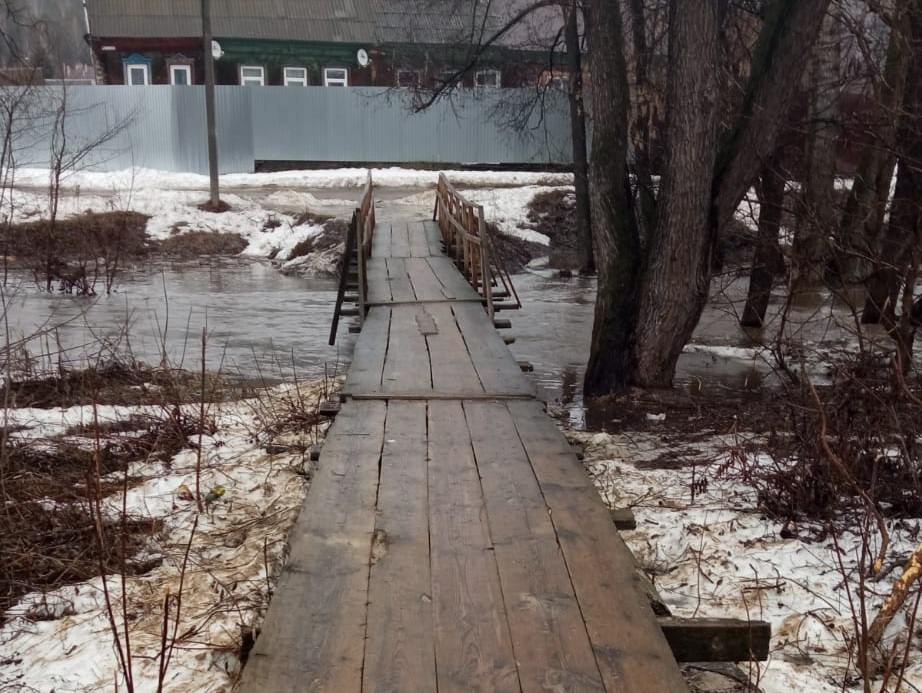 Движение через переезд на городок Лесничества временно ограничено 