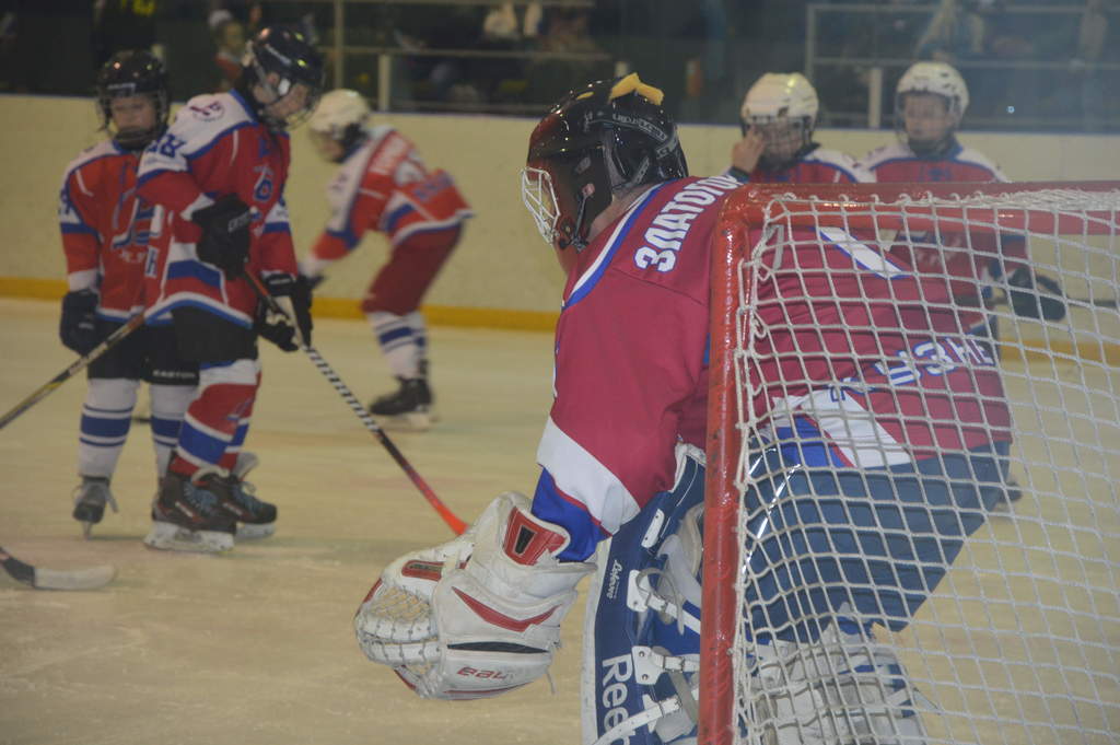 В ледовом дворце «Арена» стартовал Чемпионат Кузнецкой Хоккейной Любительской Лиги