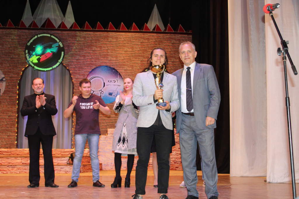 В Кузнецке стартовал открытый фестиваль  команд КВН на кубок Главы администрации города Кузнецка среди ССУЗов