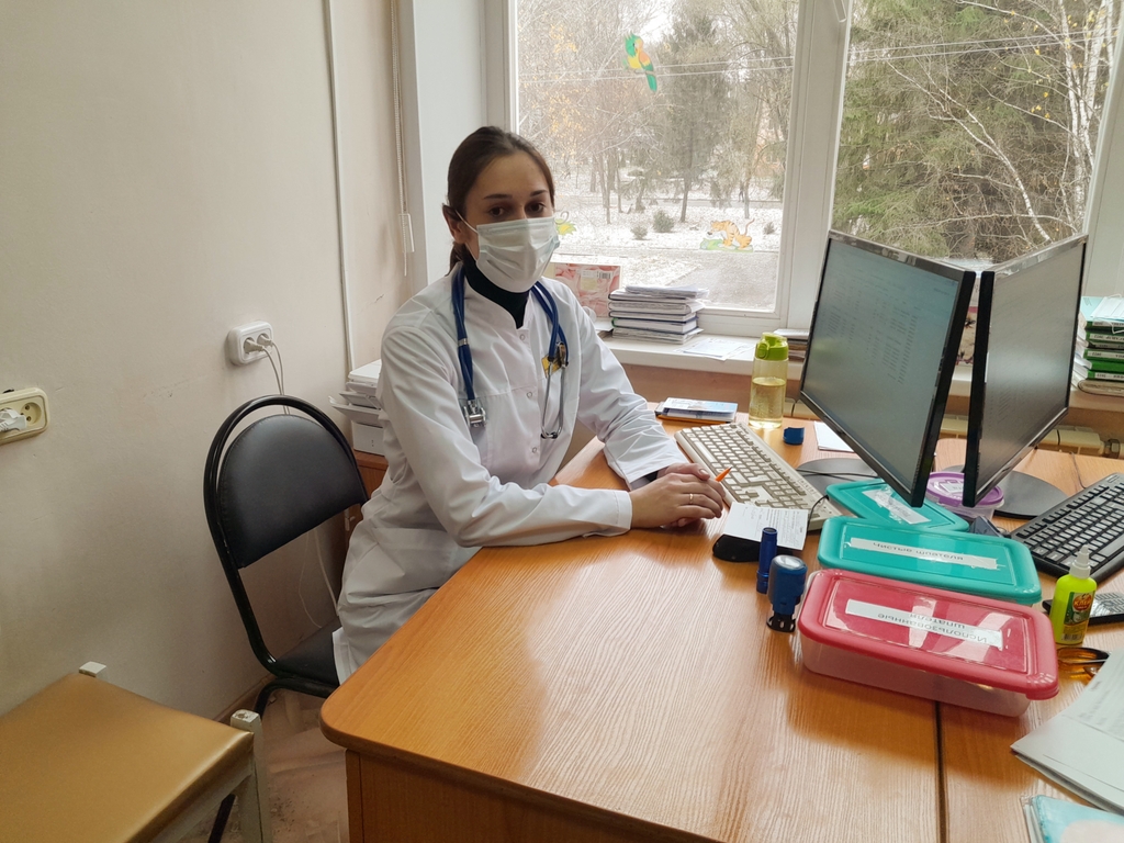 Штат сотрудников Кузнецкой межрайонной детской больницы пополнился участковым врачом-педиатром