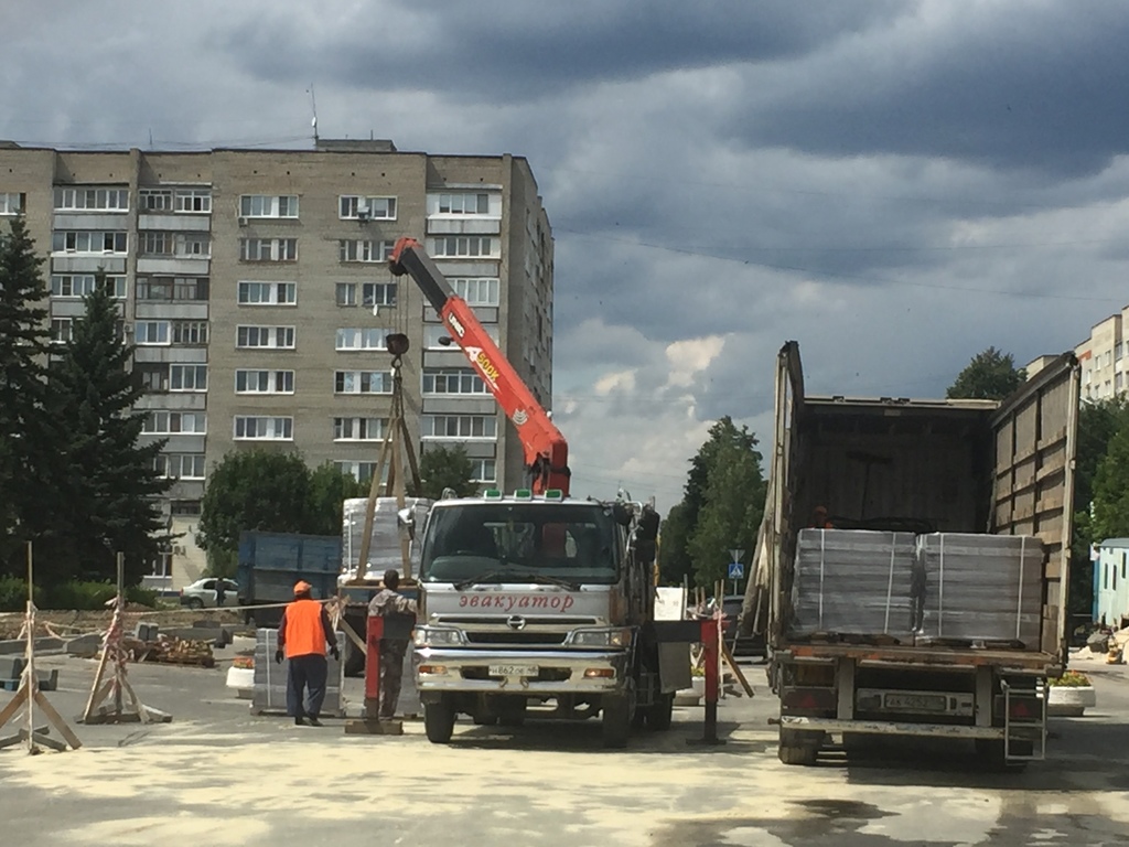 В Кузнецке продолжаются ремонтные работы по благоустройству  центра города