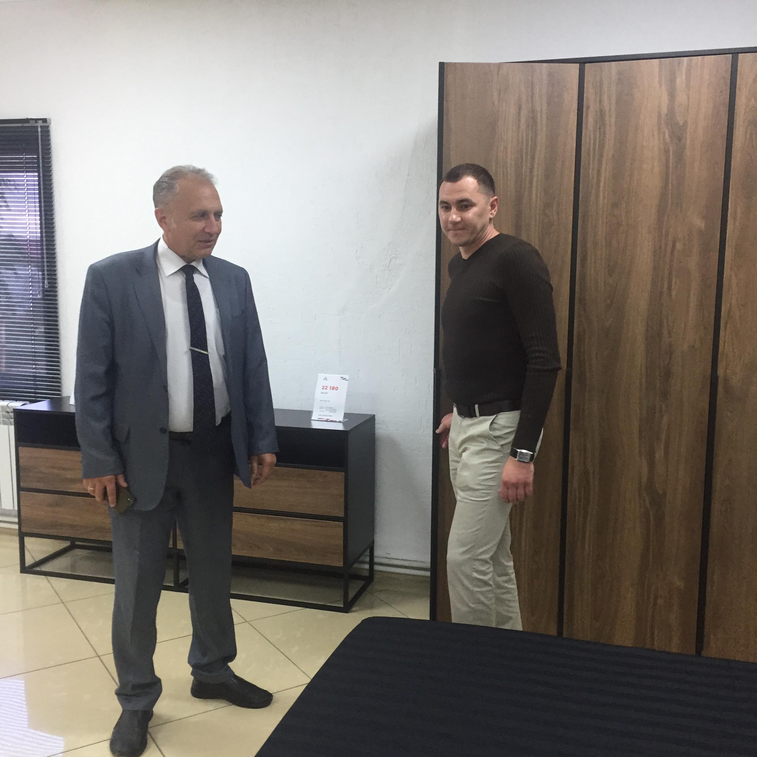 Сергей Златогорский принял участие в открытии нового выставочного зала и офиса продаж мебельной фабрики "ALTERNATIVA"