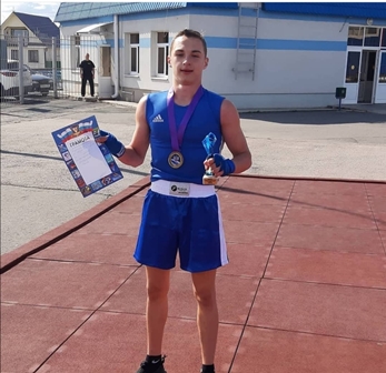 Кузнечане  успешно выступили на первенстве по боксу