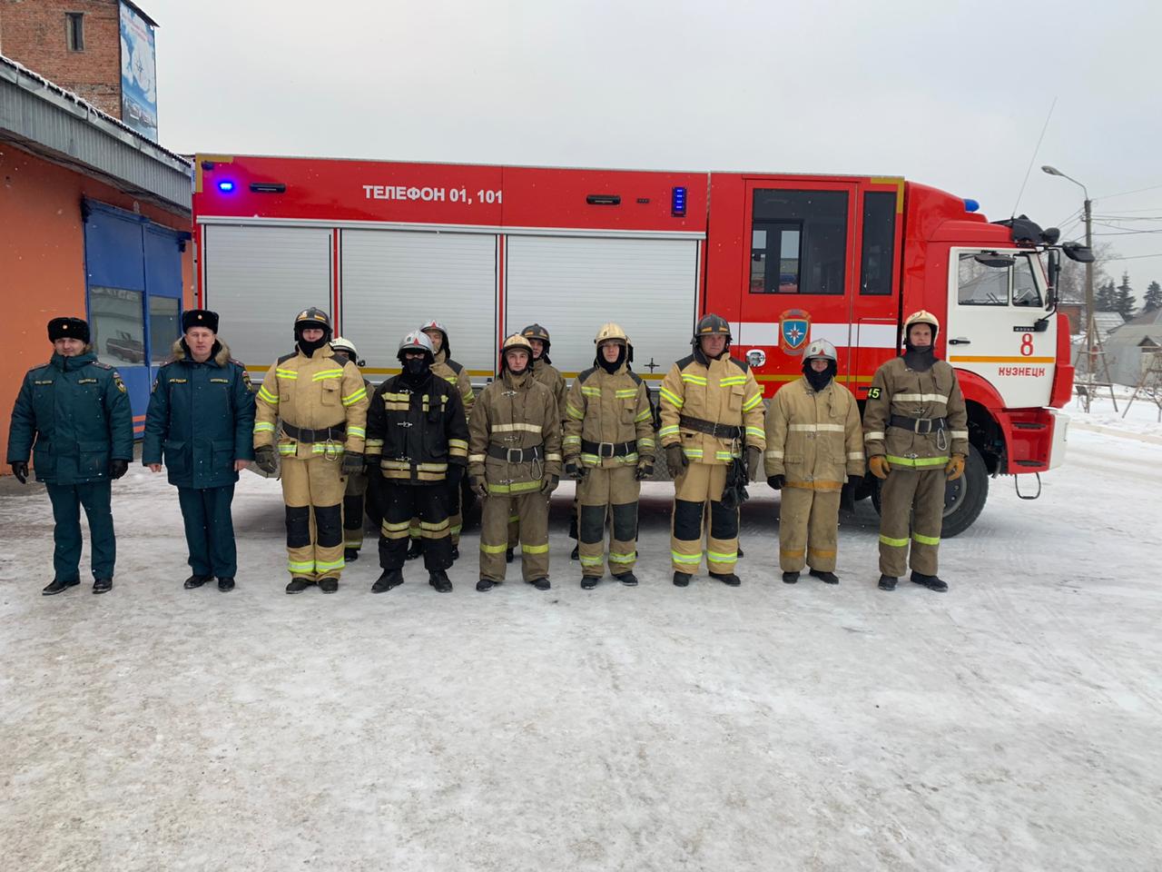 27 декабря свой профессиональный праздник отмечают российские спасатели