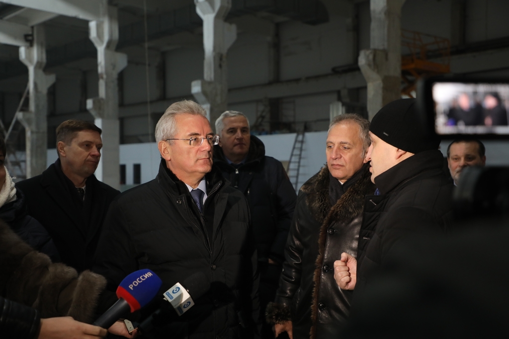Губернатор Пензенской области Иван Белозерцев посетил строительную площадку завода по производству матрасов
