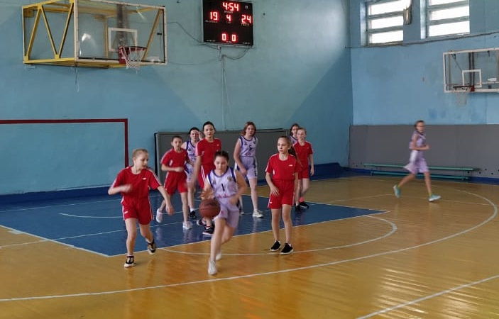 В Кузнецке прошло Первенство города по баскетболу среди девушек
