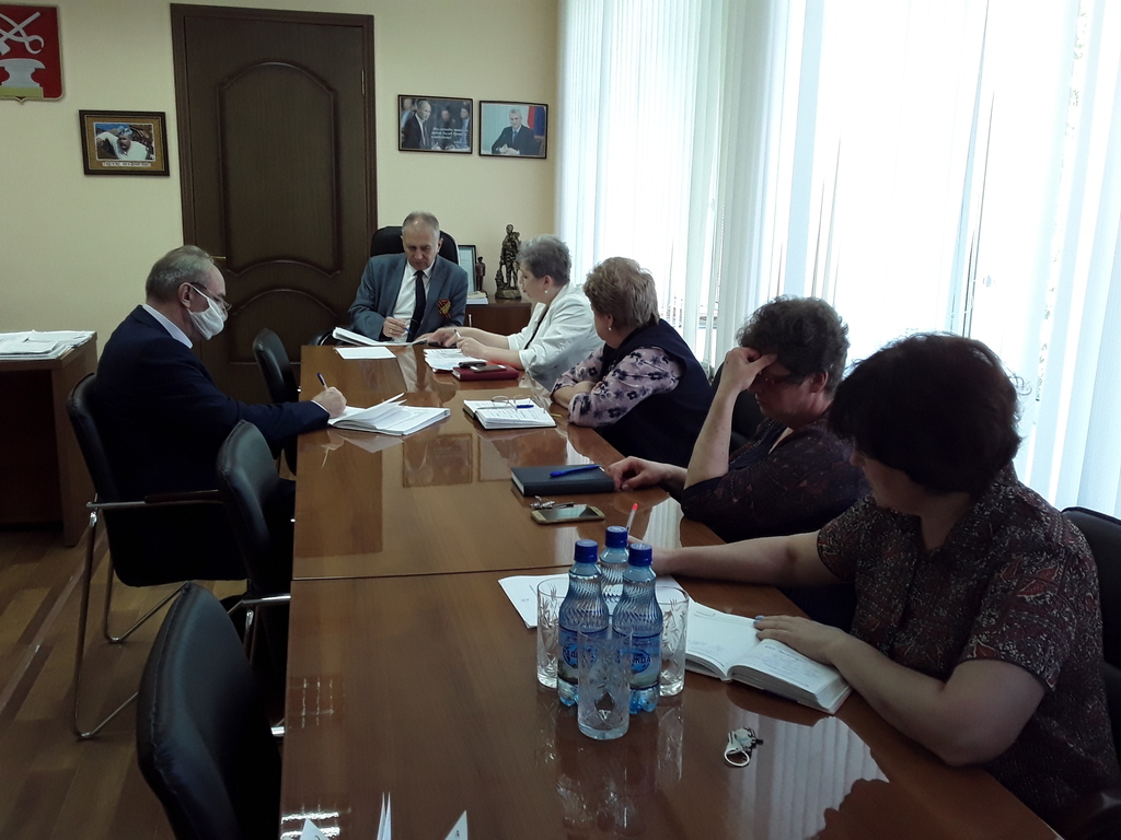 Глава администрации Сергей Златогорский провел очередное заседание рабочей группы по социальным вопросам