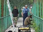 В Кузнецке ведется ремонт пешеходных мостов через реку Труев