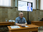 В библиотеке состоялась встреча с писателем-земляком Александром Козловым