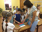 Сотрудники библиотек провели патриотический час «Триколор моей России – знак свободы и любви»