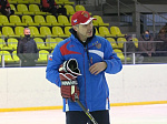 Двукратный олимпийский чемпион Игорь Кравчук дал мастер-класс кузнецким хоккеистам