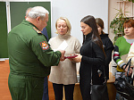 В Кузнецке увековечили память Рината Багданова, погибшего при исполнении воинского долга на Украине