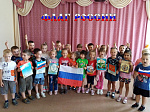 Библиотекари провели патриотический час для дошкольников в преддверии Дня Государственного флага России