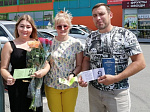 В Кузнецке провели уличную акцию «Стихи в кармане», приуроченную к 180-летию со дня гибели М.Ю. Лермонтова