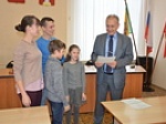 В Кузнецке шесть молодых семей получили выплаты на приобретение жилья