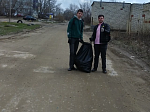 Кузнецкие студенты - активные участники месячника по благоустройству