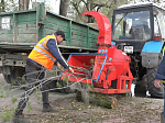 В Кузнецке  активно используют  технику для утилизации веток деревьев