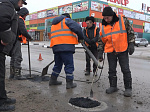 В Кузнецке ямочный ремонт дорог проводят по новой технологии