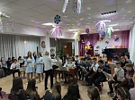 В  детской школе искусств состоялся большой новогодний концерт