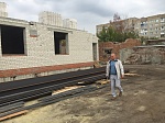 Сергей Златогорский проинспектировал  ход работ   на стройплощадке детского сада №28