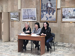 В Кузнецкой центральной городской библиотеке им. А.Н. Радищева состоялся круглый стол «Молодёжь на волне здоровья»
