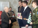 Кузнецкие школьники  поздравили ветеранов Великой Отечественной войны с Новым годом