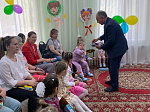 Сергей Златогорский поздравил подопечных Отделения социальной реабилитации несовершеннолетних с Днем защиты детей