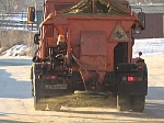 В Кузнецке ведется уборка дорог и тротуаров от снега и наледи